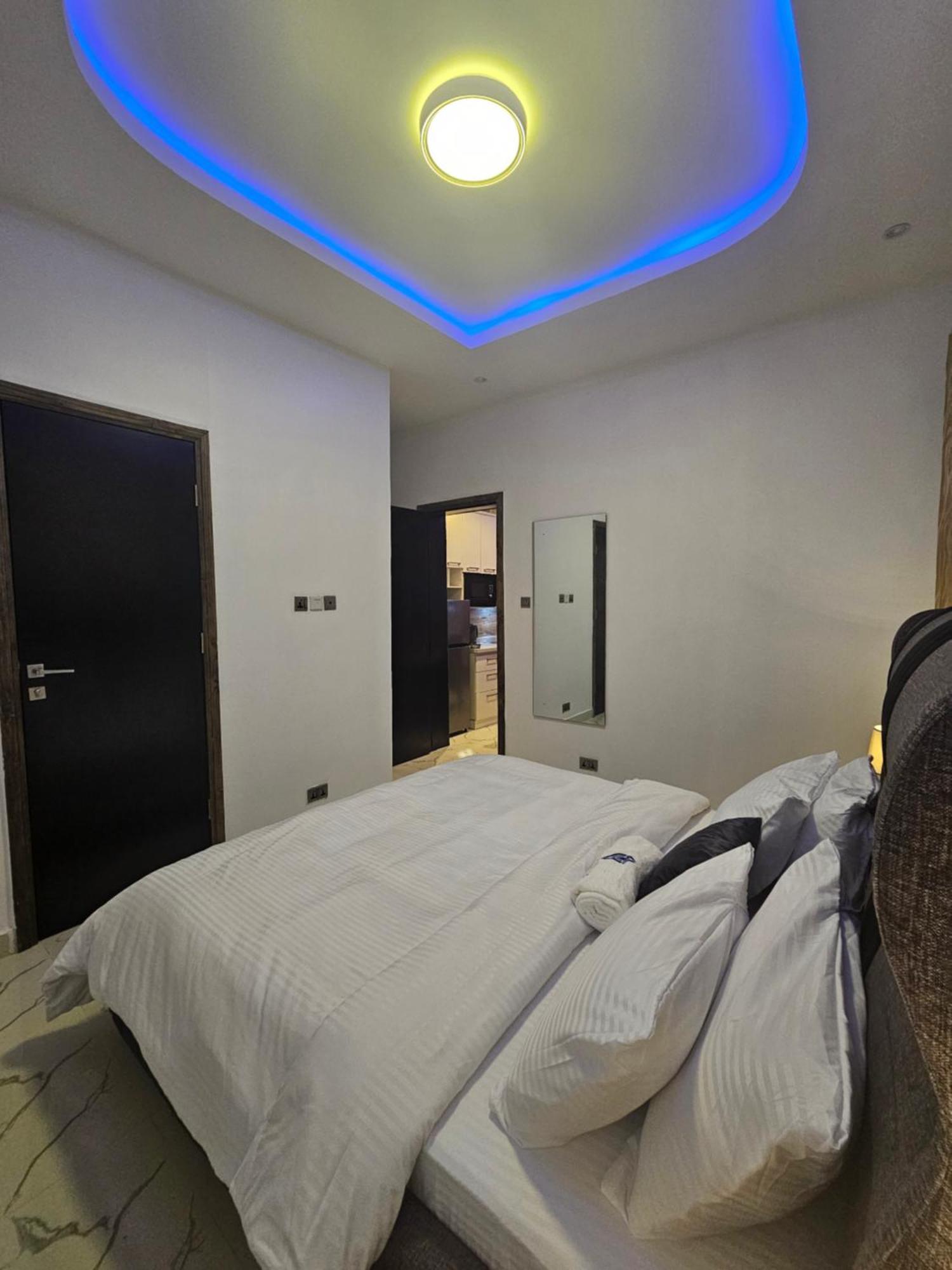 Sapphire Residences By Crystal Magodo Ikeja Bagian luar foto