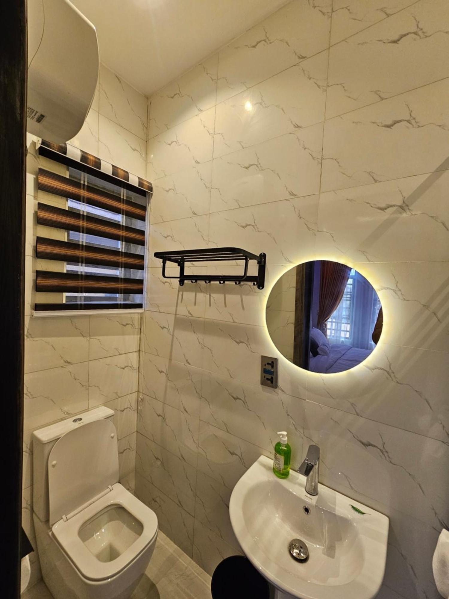 Sapphire Residences By Crystal Magodo Ikeja Bagian luar foto