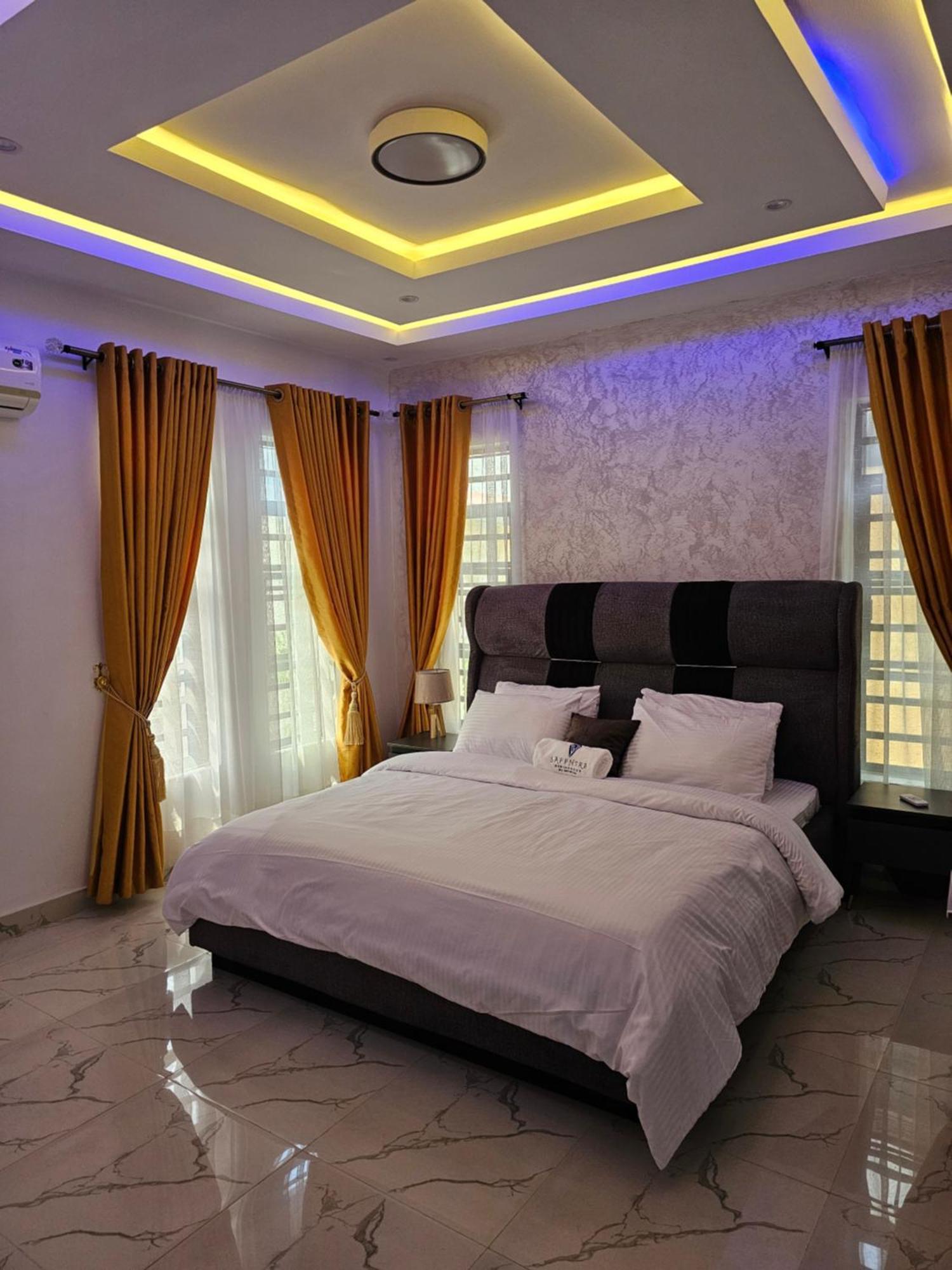 Sapphire Residences By Crystal Magodo Ikeja Bagian luar foto