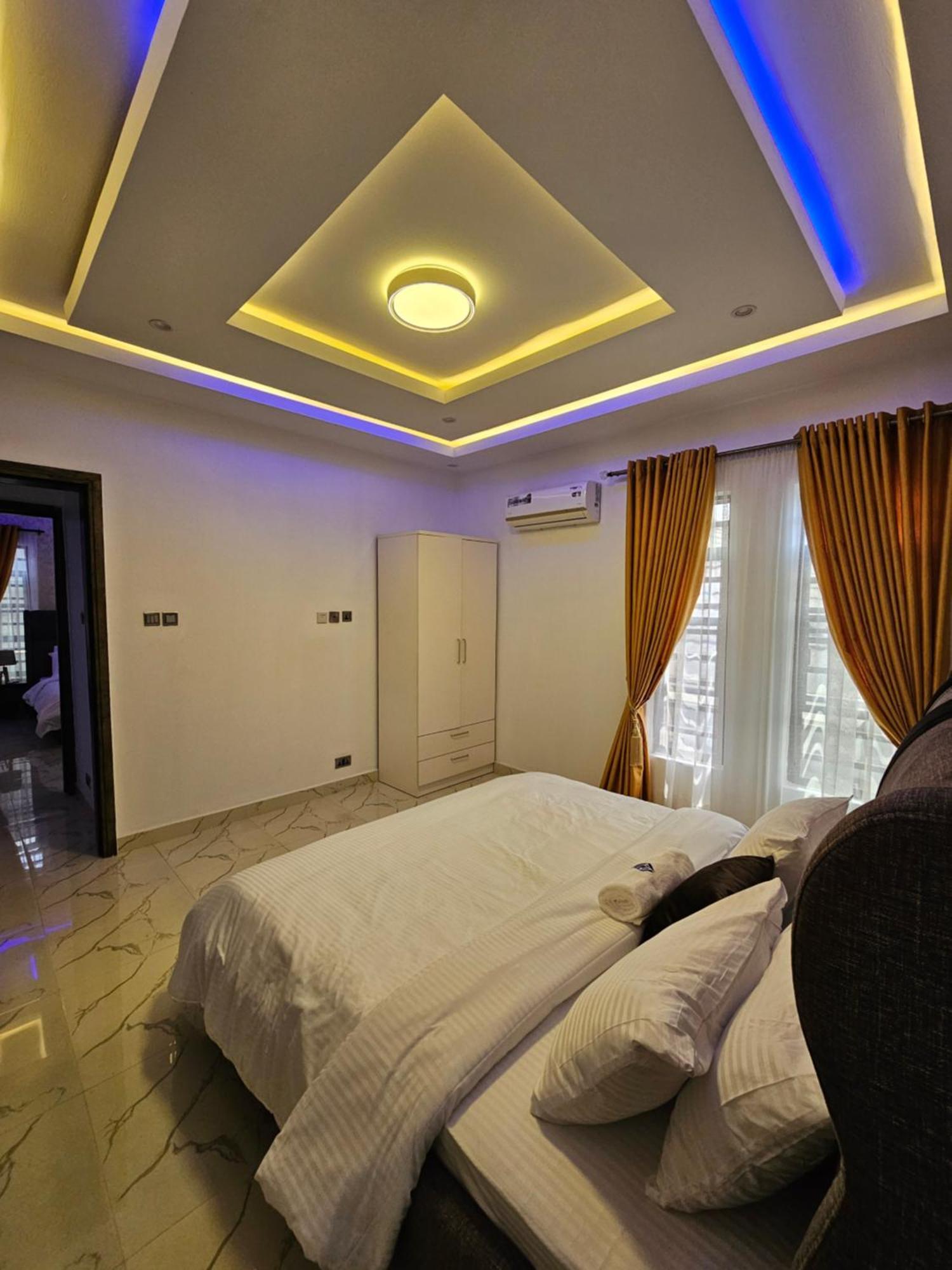 Sapphire Residences By Crystal Magodo Ikeja Bagian luar foto