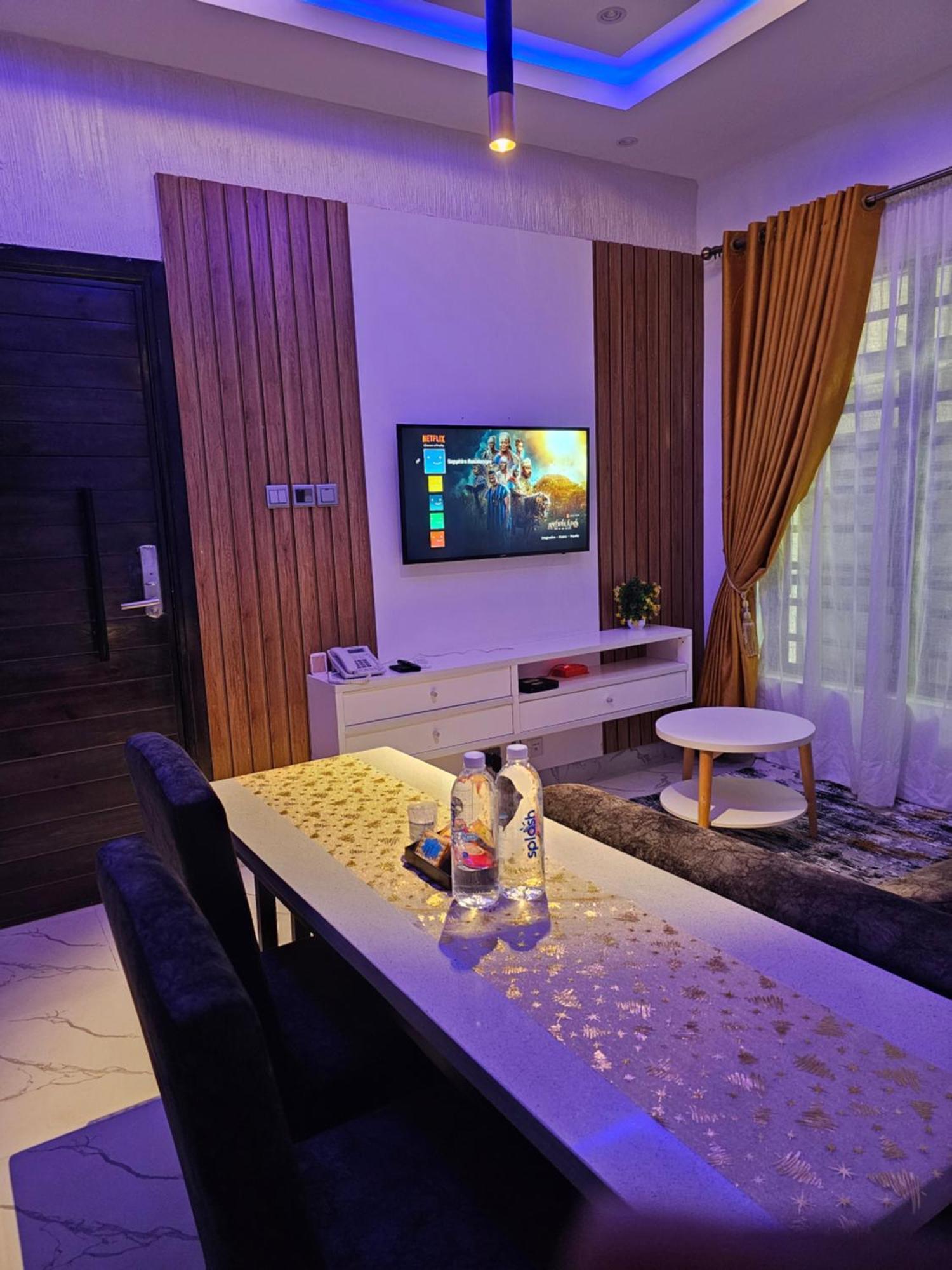 Sapphire Residences By Crystal Magodo Ikeja Bagian luar foto