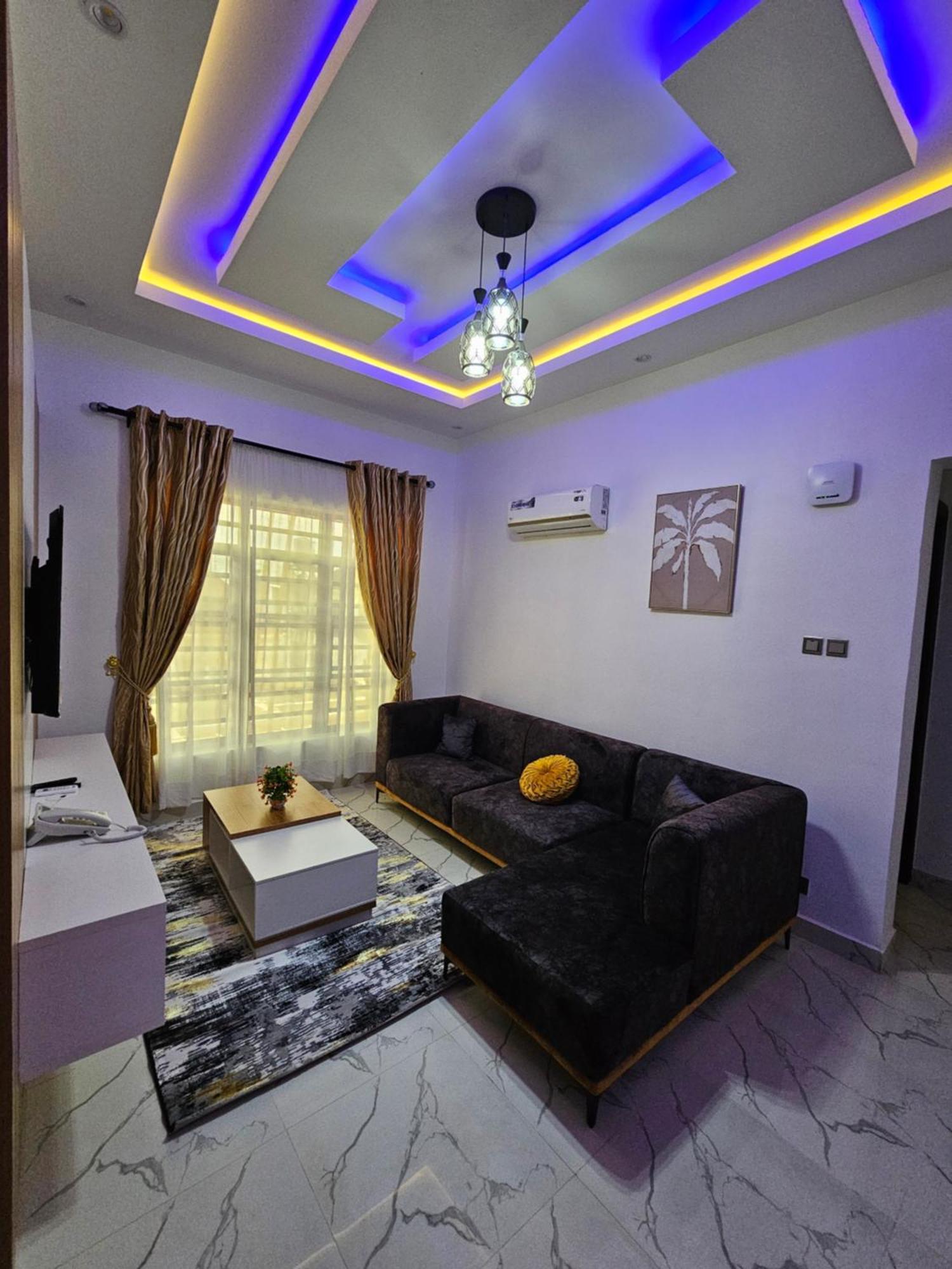 Sapphire Residences By Crystal Magodo Ikeja Bagian luar foto